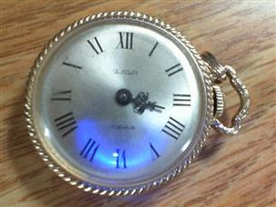 Le jour 17 shop jewels pocket watch